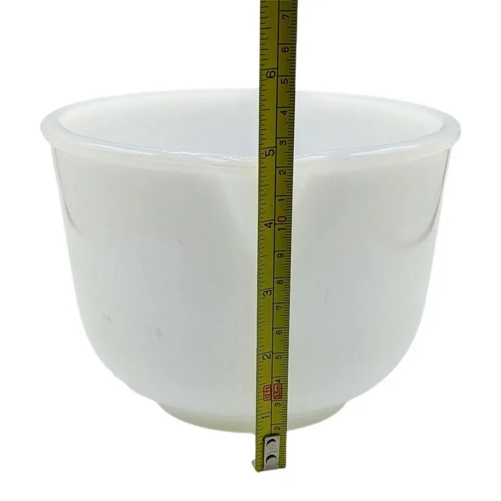 Sm Vtg Glasbake 20 CJ White Glass Spout Sunbeam Mixmaster Mixing Bowl 1.5 Quart